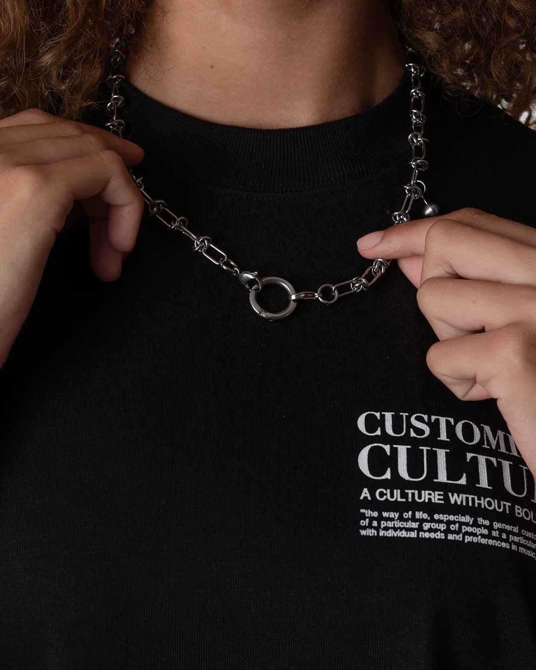 Customized Culture choker chain wire